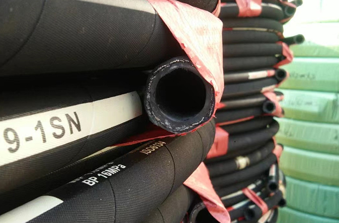 蒸汽膠管.jpg 蒸汽膠管.jpg